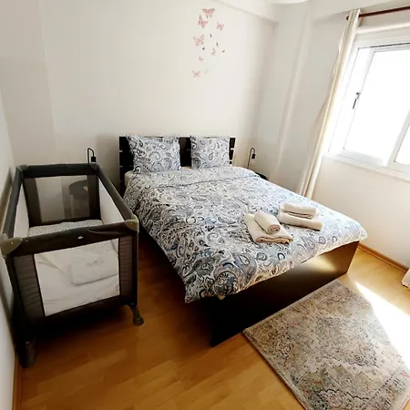 Center Walking To The 2 Bedrooms Apartament Larnaca
