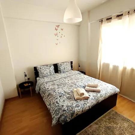 Center Walking To The 2 Bedrooms Apartament *