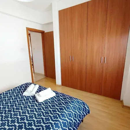 Apartament Center Walking To The 2 Bedrooms Larnaca