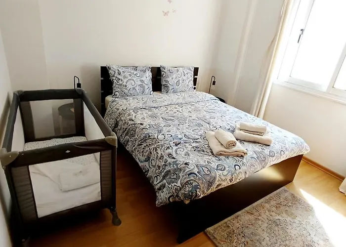 Center Walking To The 2 Bedrooms Apartament Larnaca